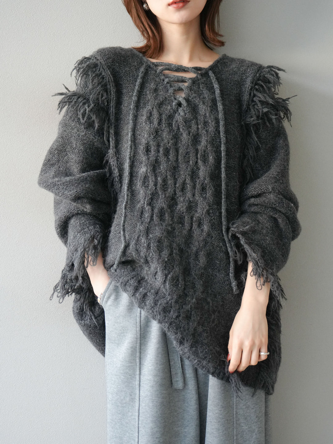 [予約]レースアップフリンジニットプルオーバー/gray