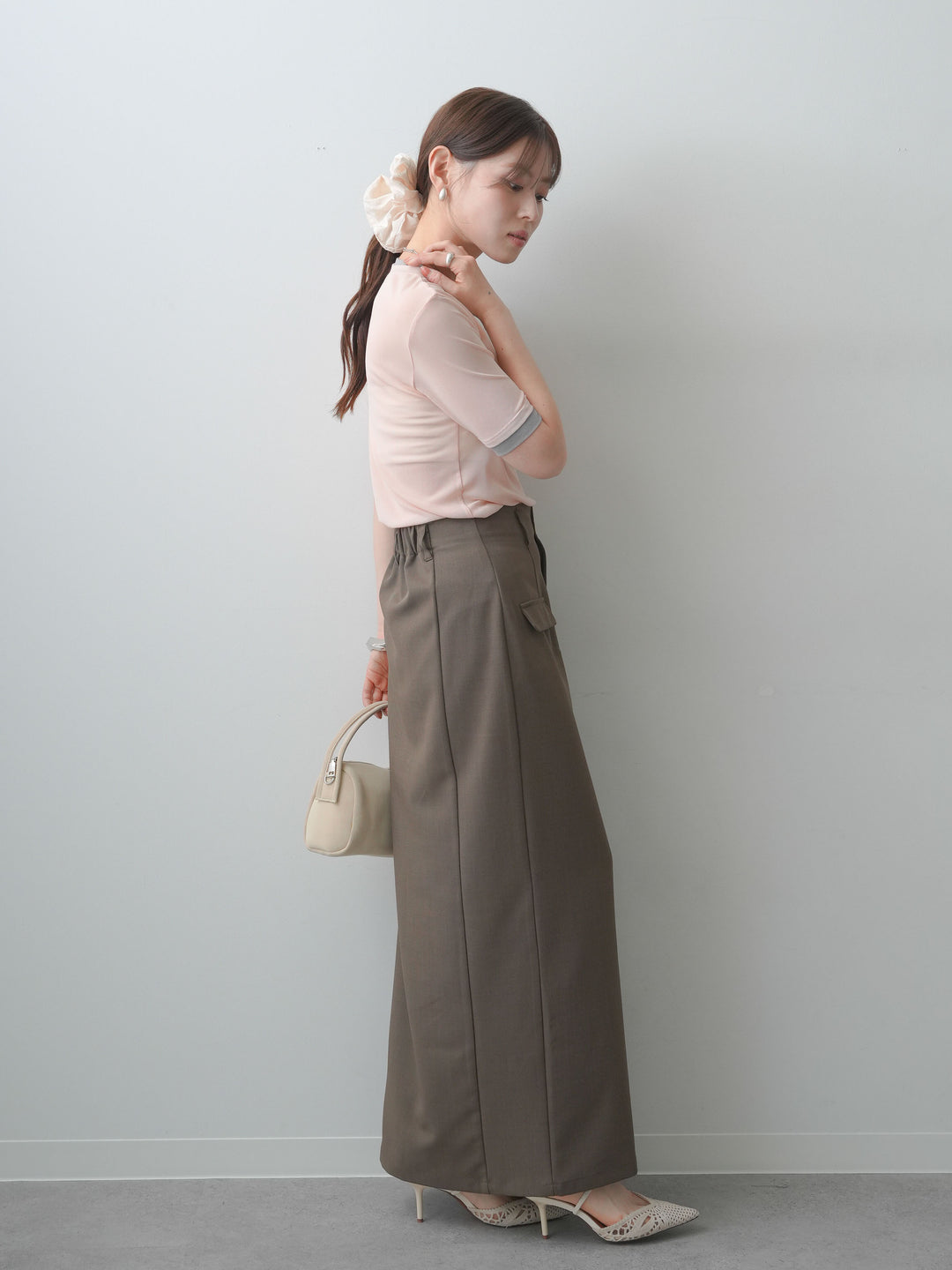 [SET]トリムレイヤードシアー半袖トップス+クレープデシンフラップ付きストレートスカート(2set)