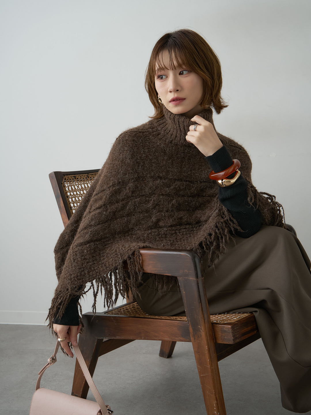 [SET]フリンジケーブルニットケープ+クレープデシンフラップ付きストレートスカート(2set)