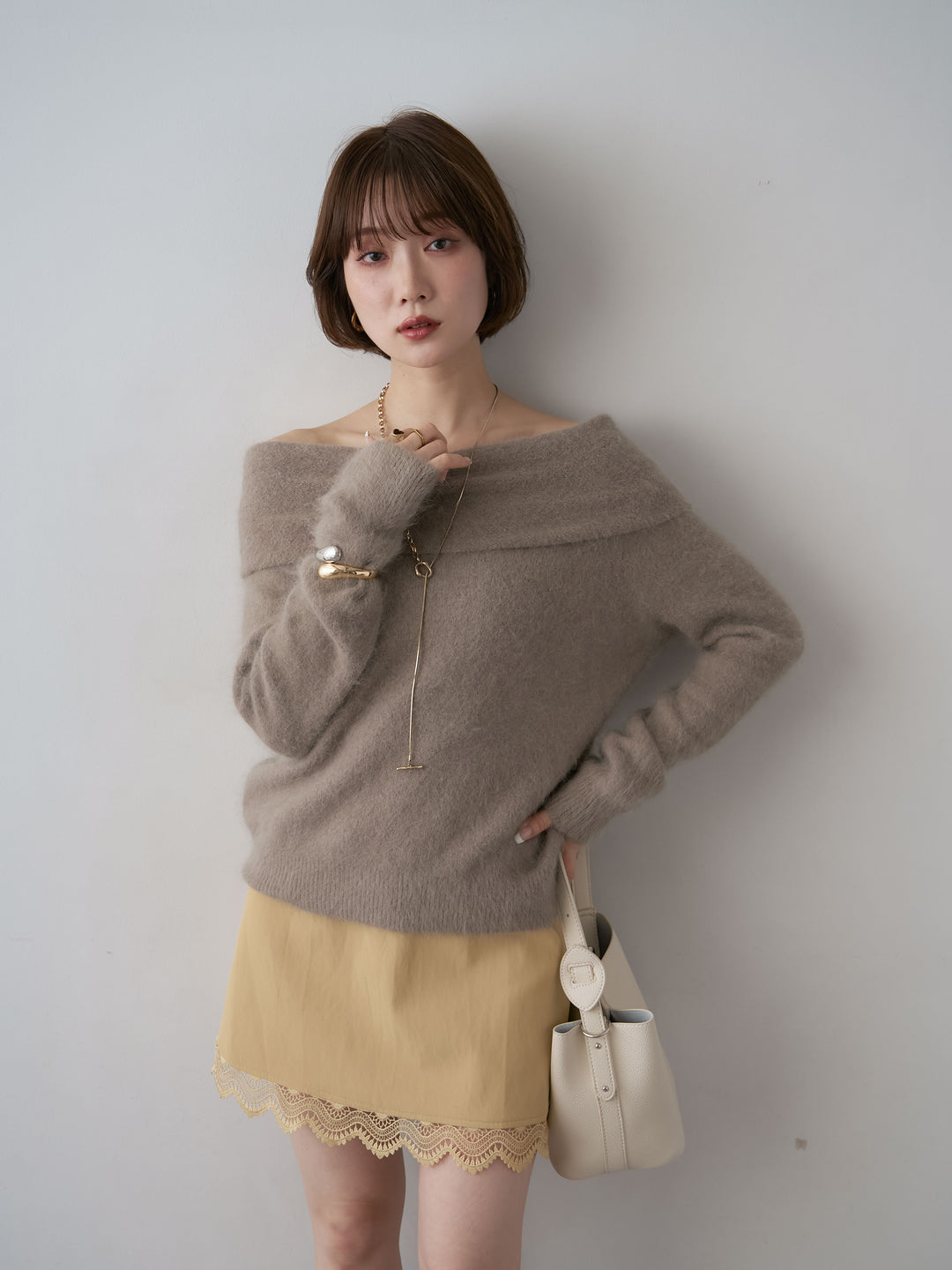 [予約]オフショルソフトシャギーニットトップス/camel