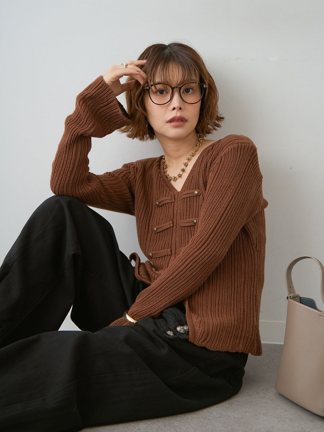 [SET]ナポレオンVネックリブニットトップス+ナポレオンコットンカーブパンツ(2set)