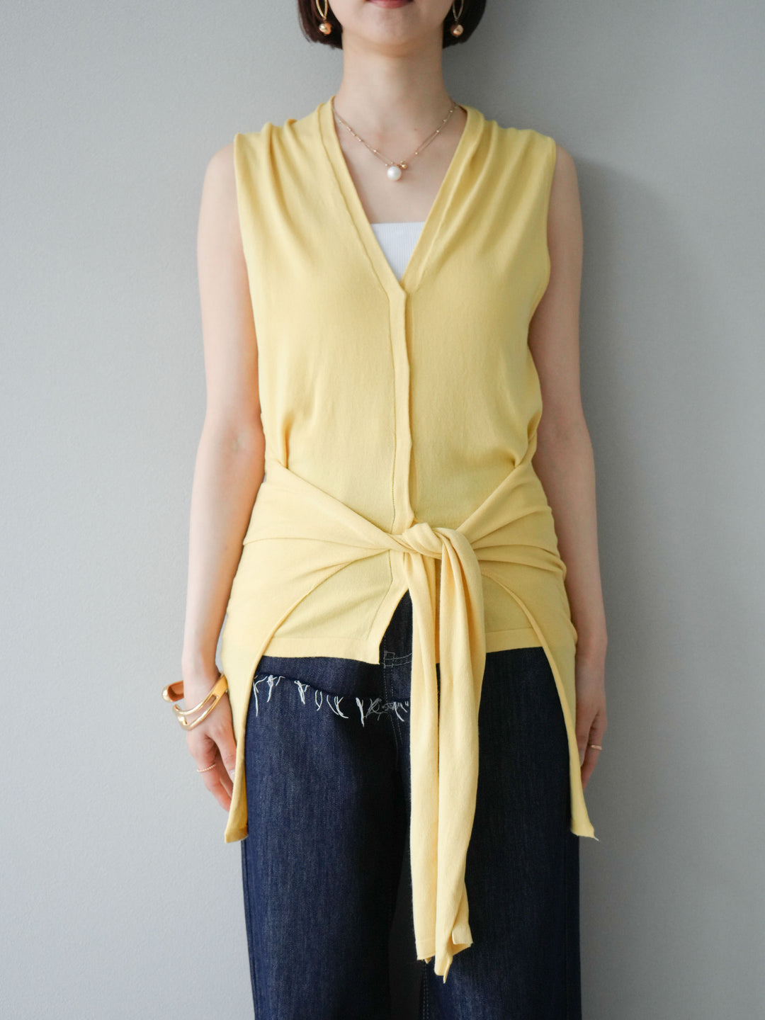 【預購】無袖圍腰針織開襟衫/黃色