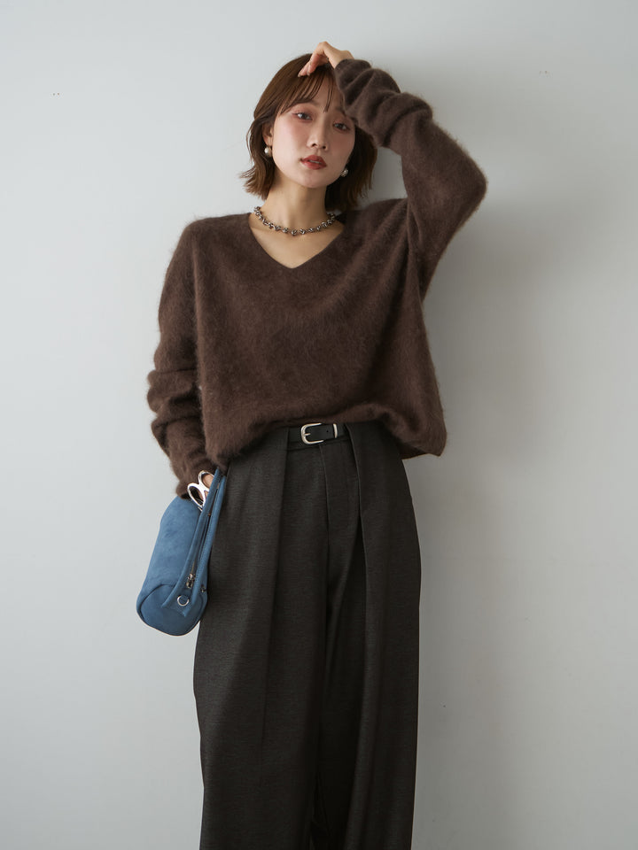 [予約]カシミア混フェザータッチVネックニットトップス/brown
