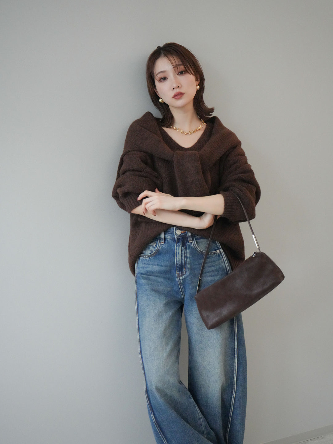 [予約]ストール付きVネックニットプルオーバー/brown