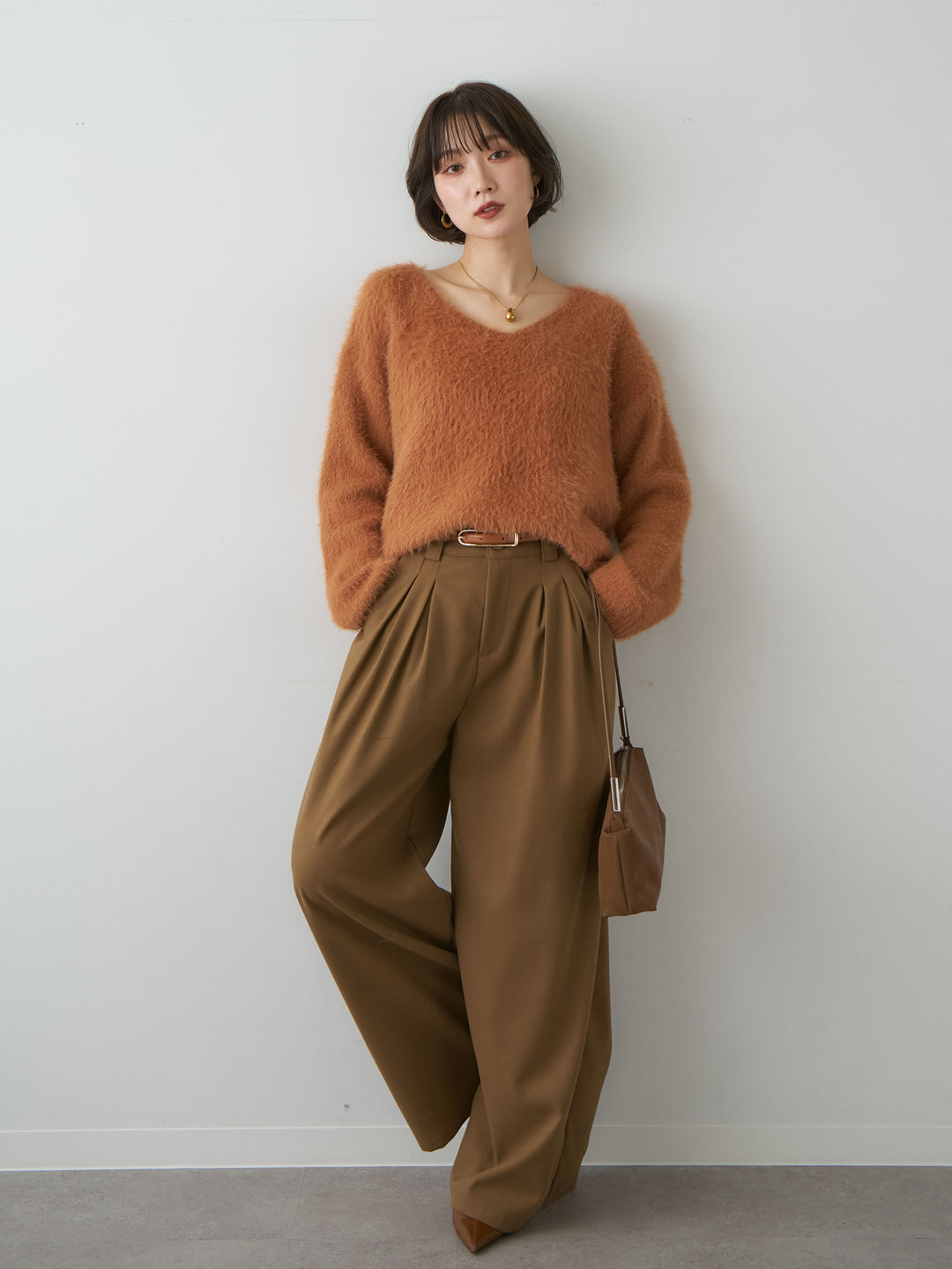 [SET]シャギーVネックニットトップス+ダブルタックドレープストレートワイドパンツ(2set)