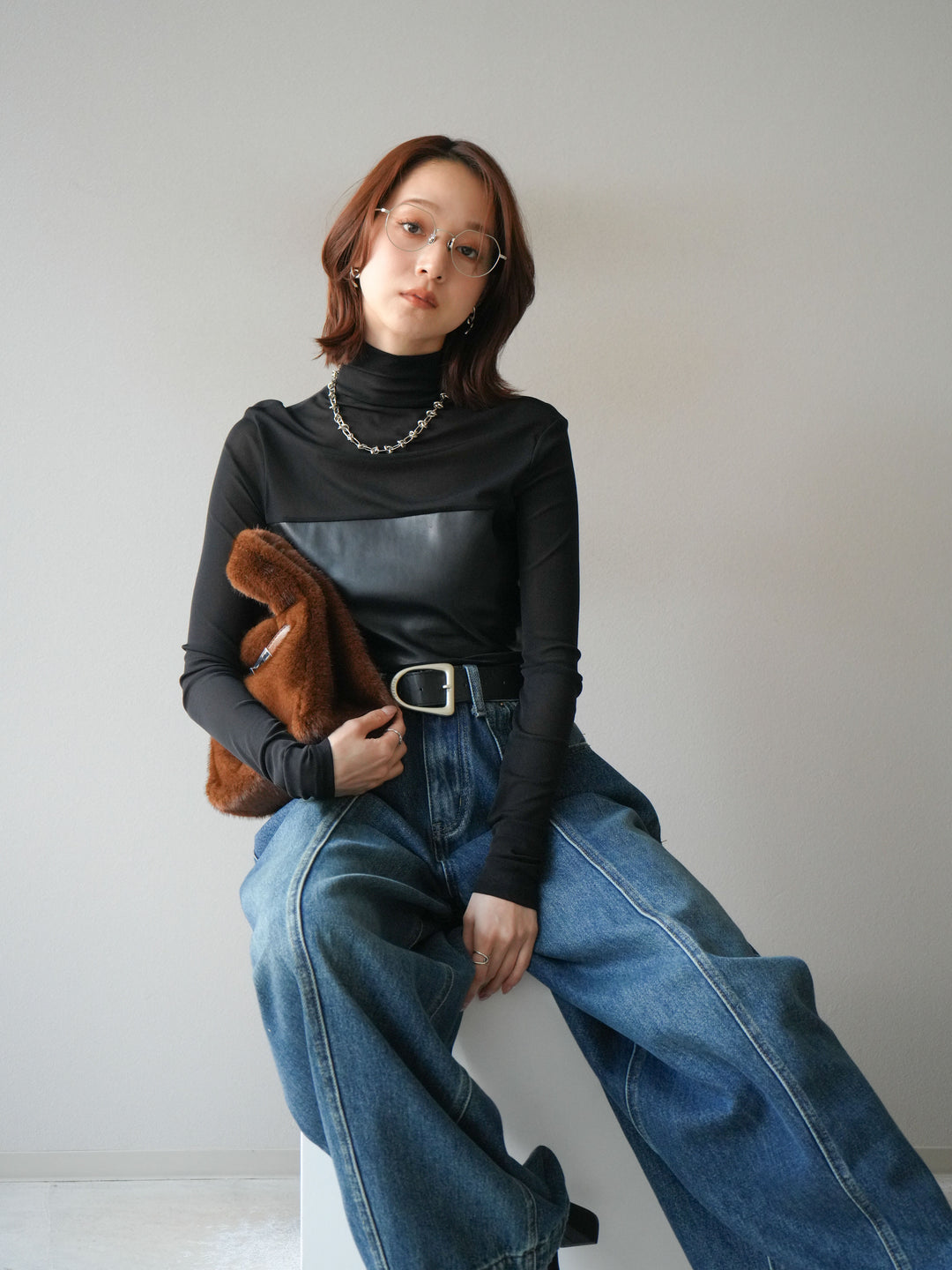 [予約]レザー切替プチネックシアートップス/black