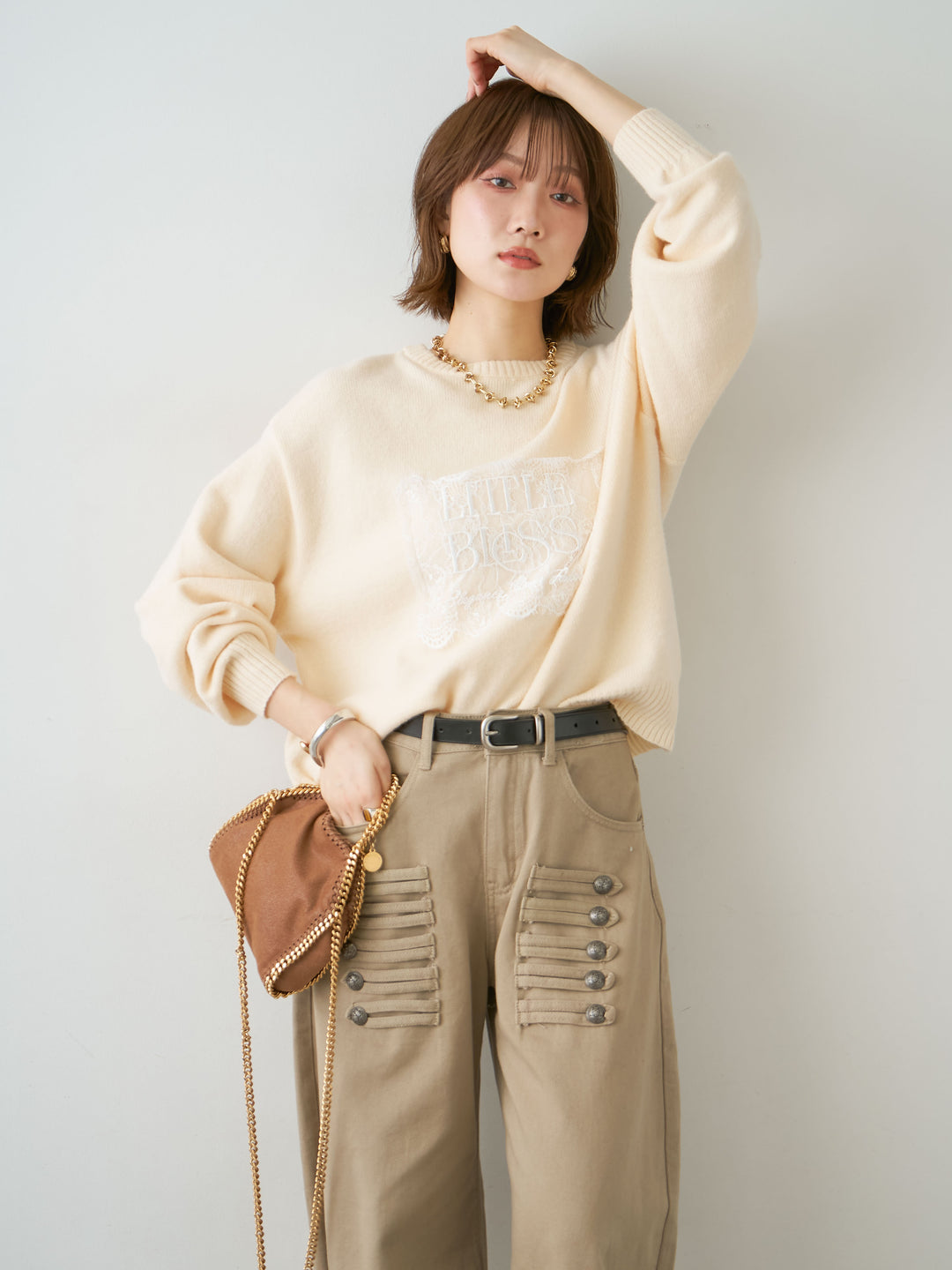 [予約]アルパカタッチ刺繍レースロゴニットプルオーバー/ivory