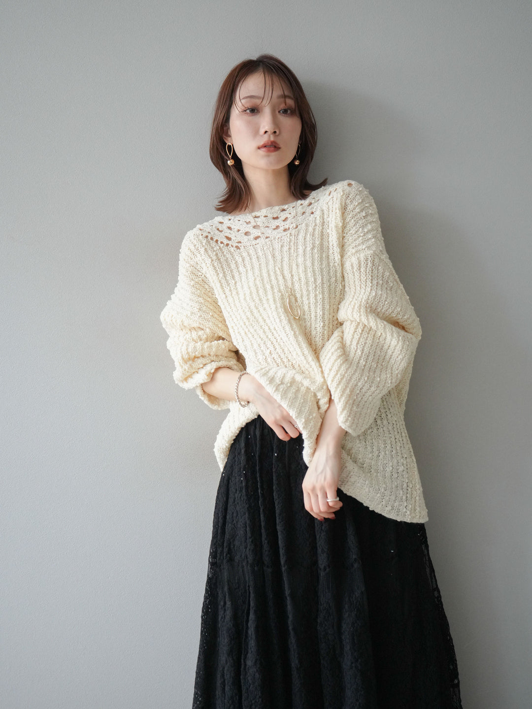 [予約]ボートネック透かし編みニットプルオーバー/white