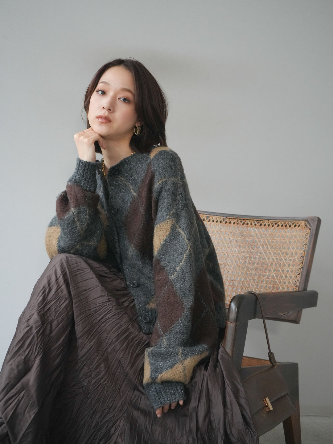 [予約]モヘアタッチアーガイルニットカーディガン/charcoal