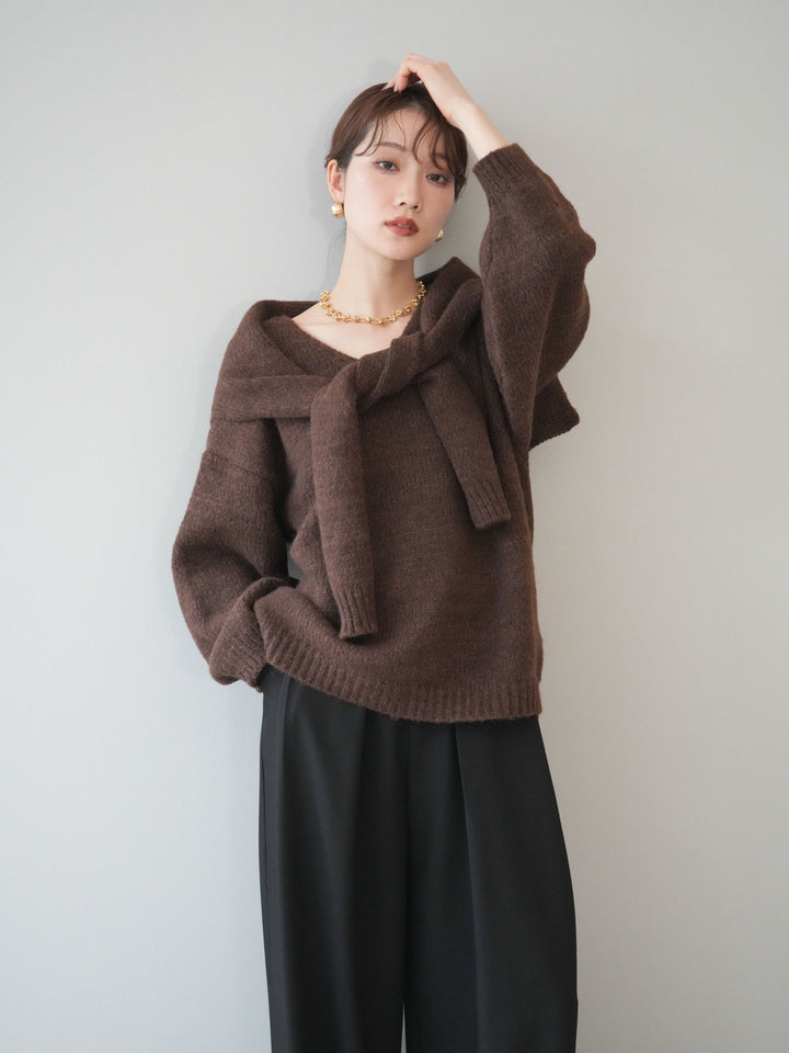 [予約]ストール付きVネックニットプルオーバー/brown