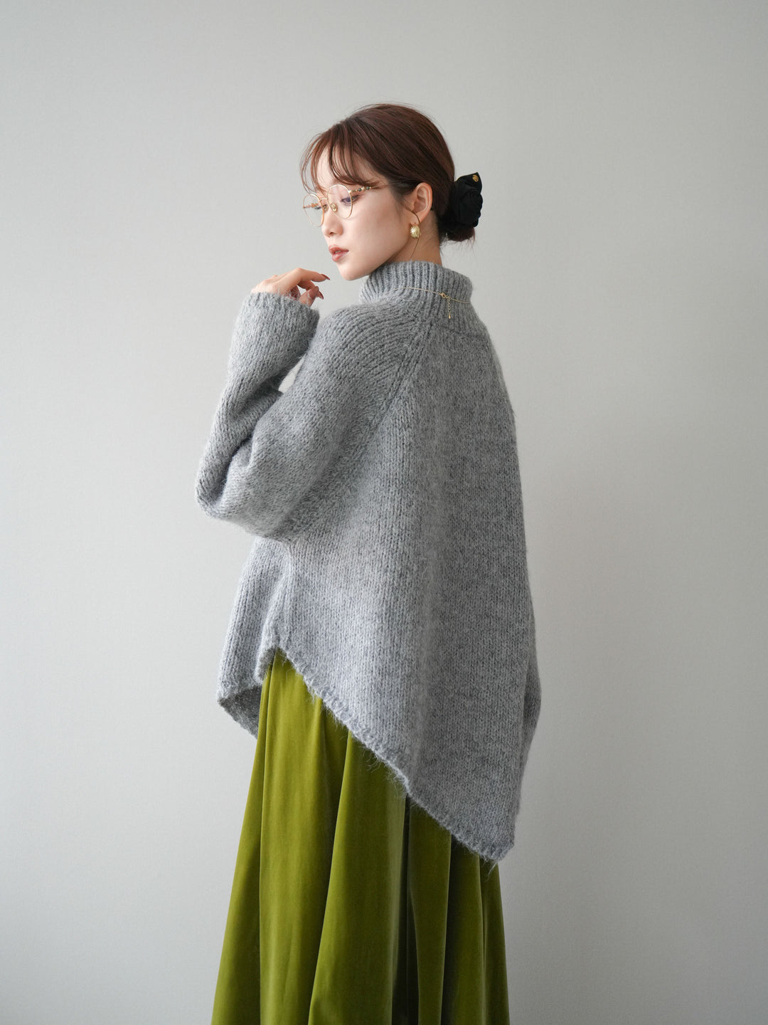 [予約]アシンメトリーハイネックニットプルオーバー/gray