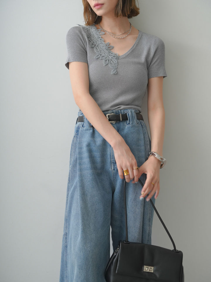 [予約]アシメフラワーレースVネック半袖ニットトップス/gray