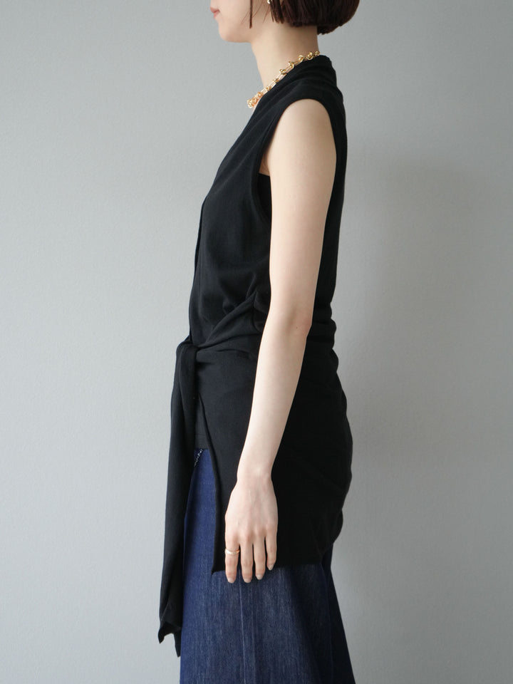 【預購】無袖圍腰針織開襟衫/黑色