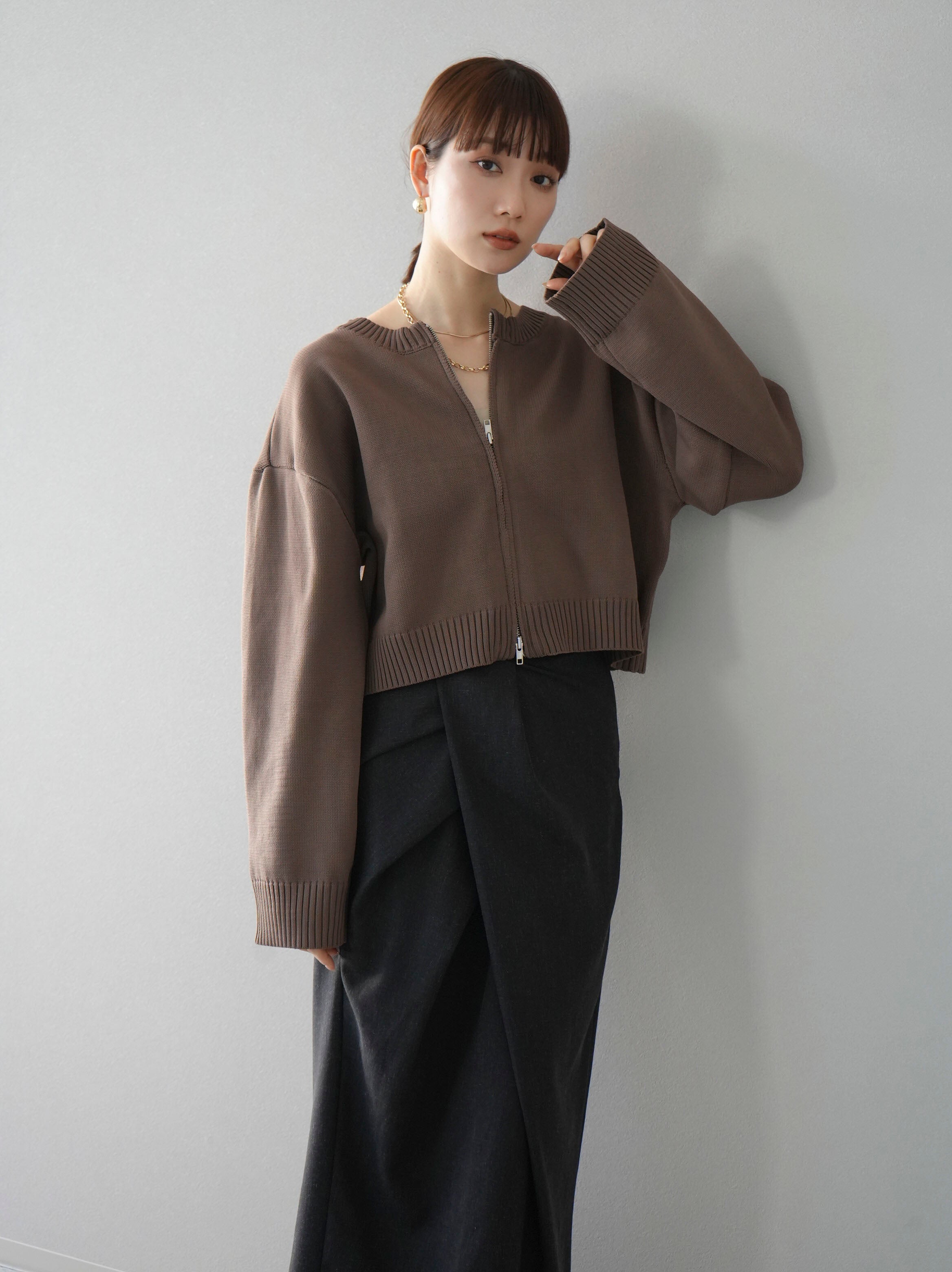 予約]ダブルジップポリエステルニットカーディガン/モカ – Lumier