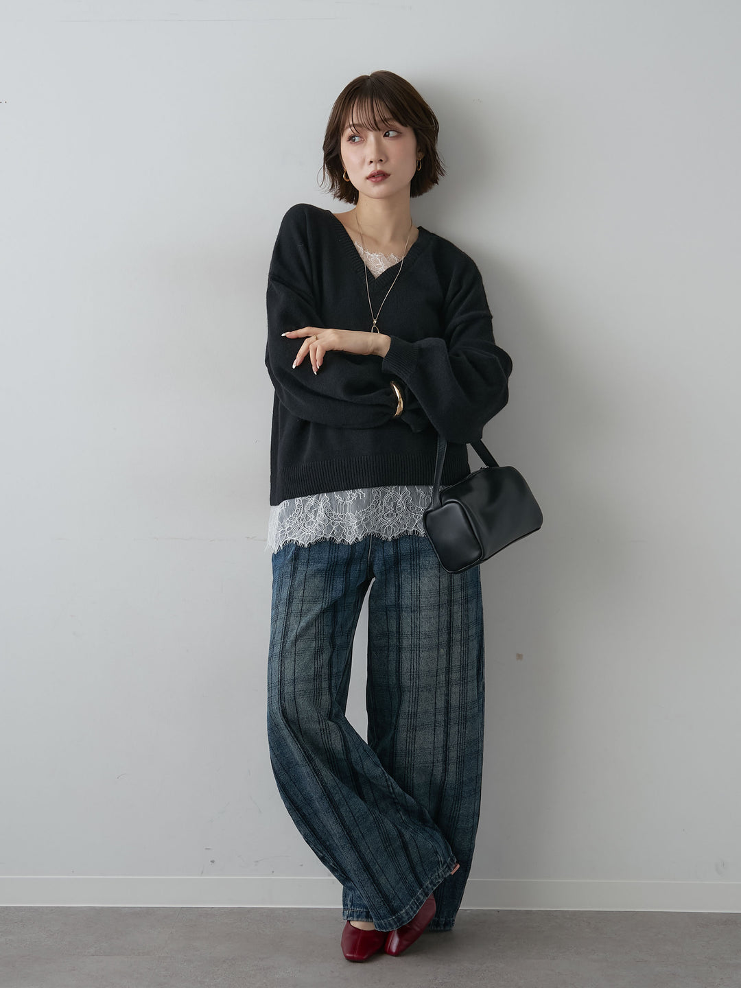 [SET]アルパカタッチレースドッキングVネックニットトップス+チェックエンブロイダリーカーブワイドデニム(2set)