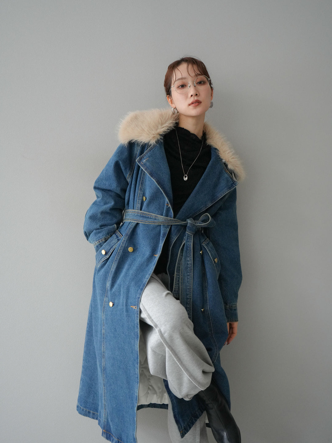 [予約]ファー襟デニムロングコート/blue