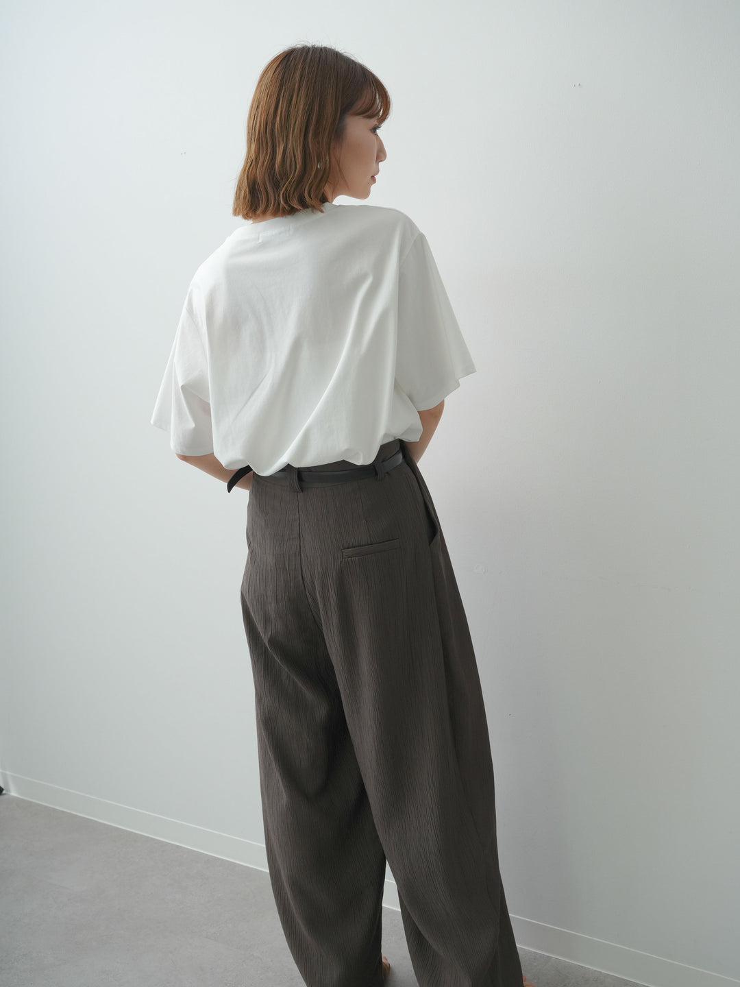 [SET]クールタッチアートロゴオーバーTEE+ベルト付ワッシャーライトワイドパンツ(2set)