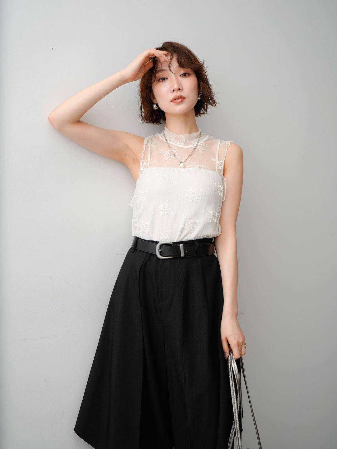 [予約]シースルーストレッチレースノースリトップス/white