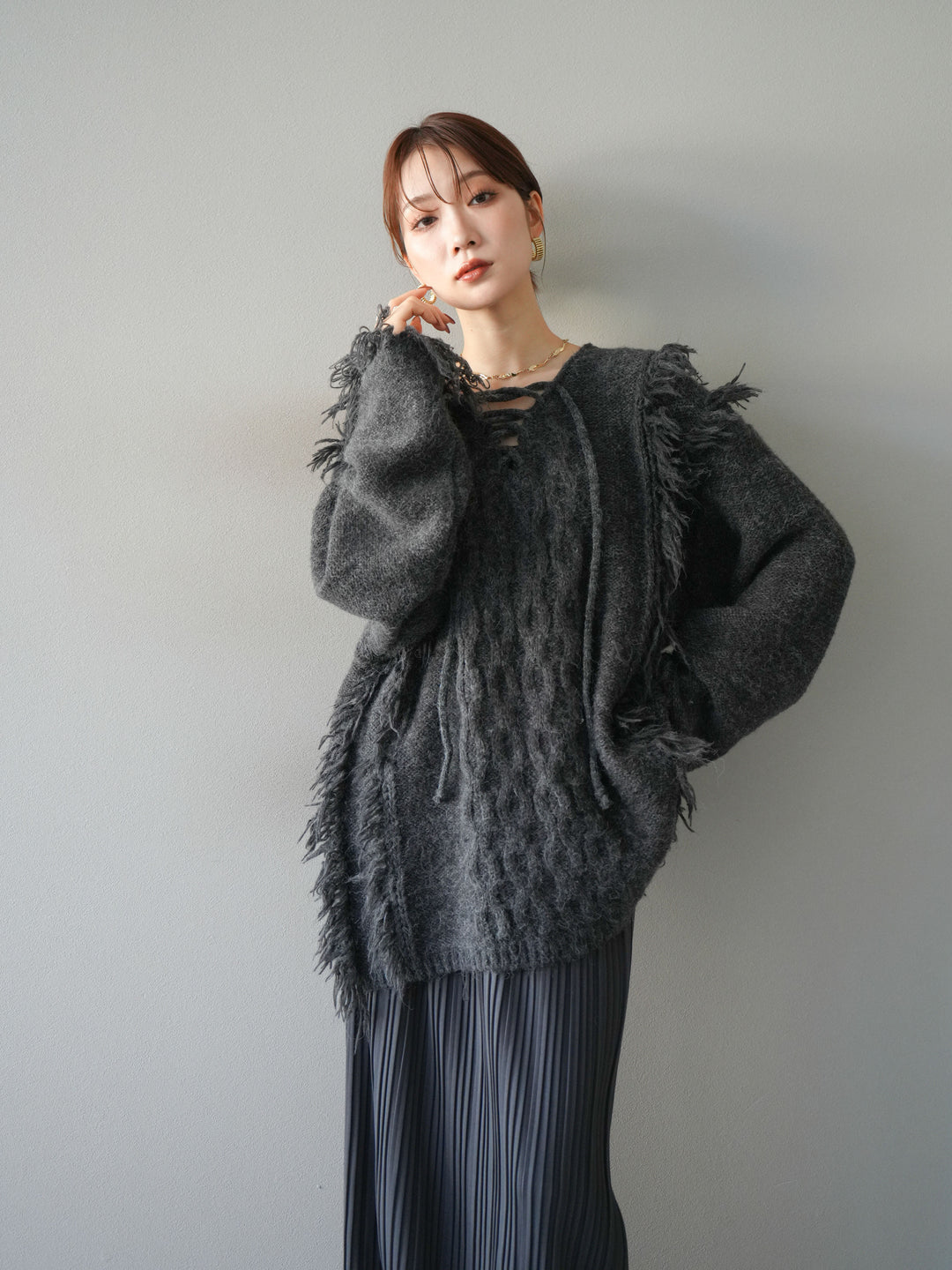 [予約]レースアップフリンジニットプルオーバー/gray