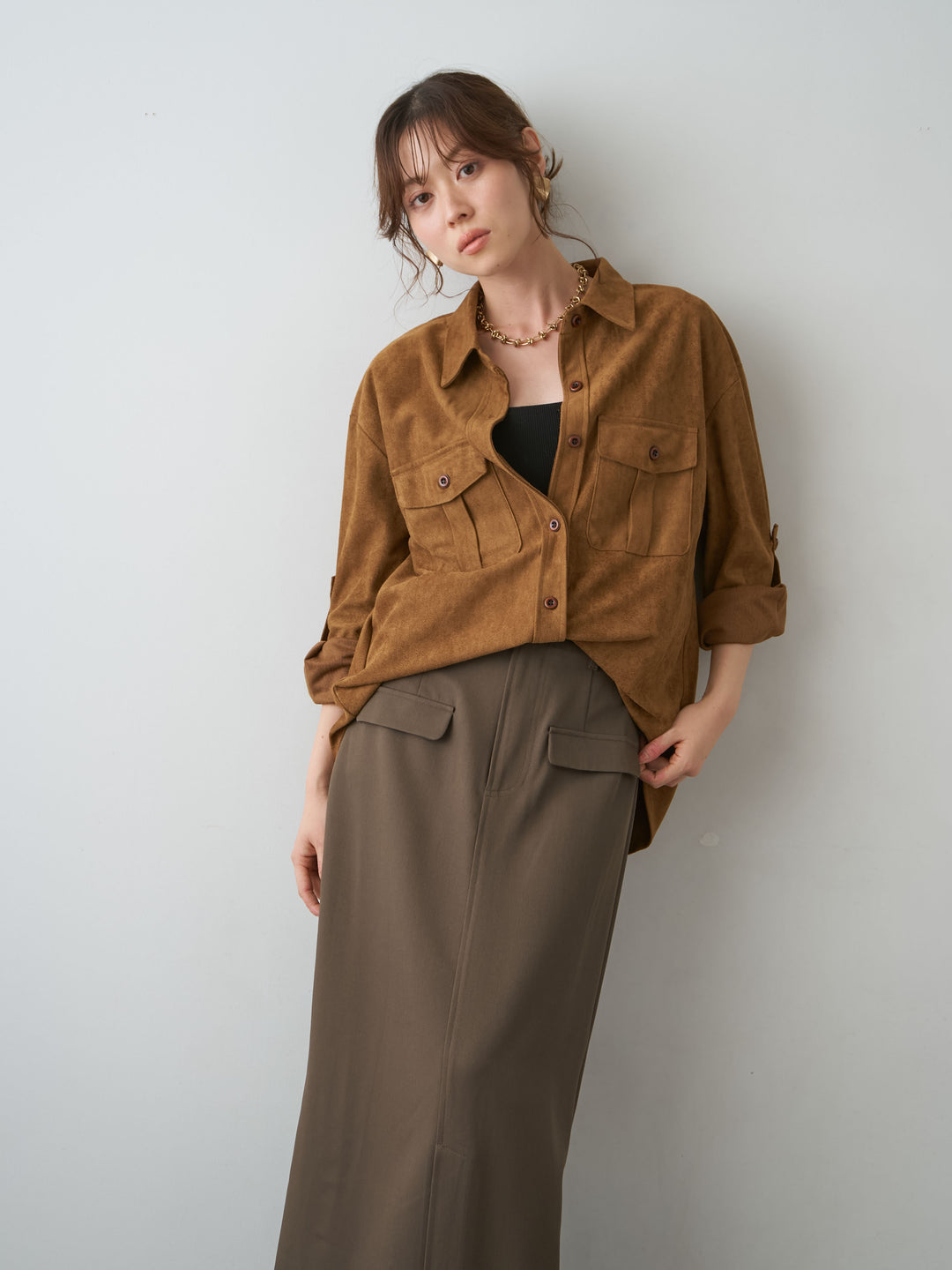 [SET]スウェードタッチWポケットシャツ+クレープデシンフラップ付きストレートスカート(2set)