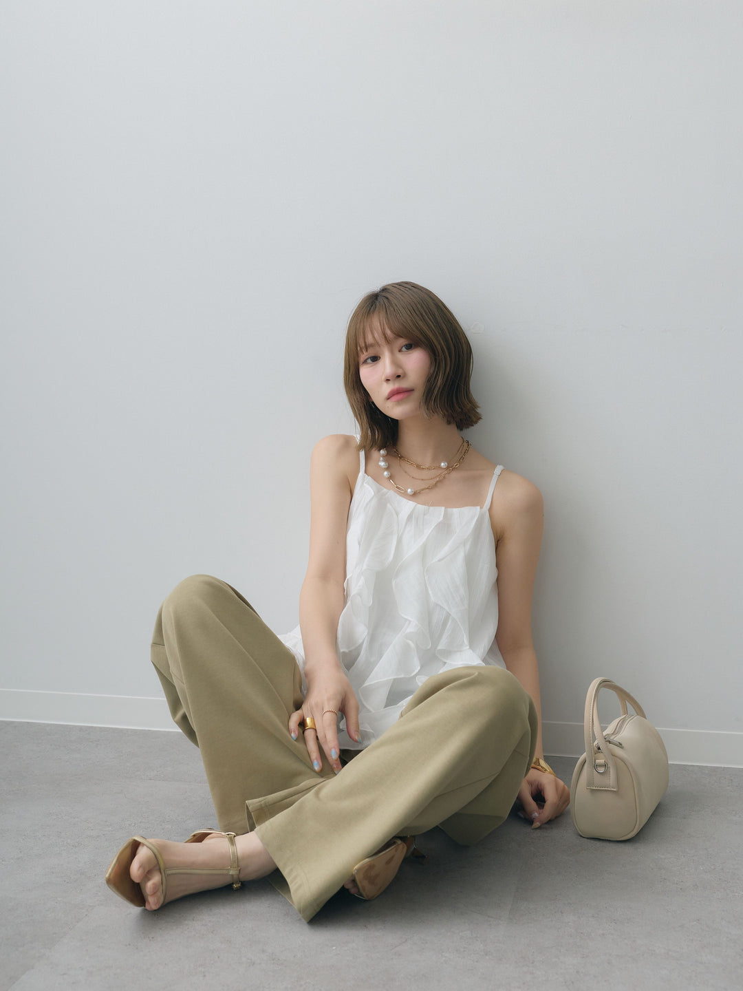 [SET]フロントラッフルシアーキャミソール+リラックスドレープスウェットパンツ(2set)