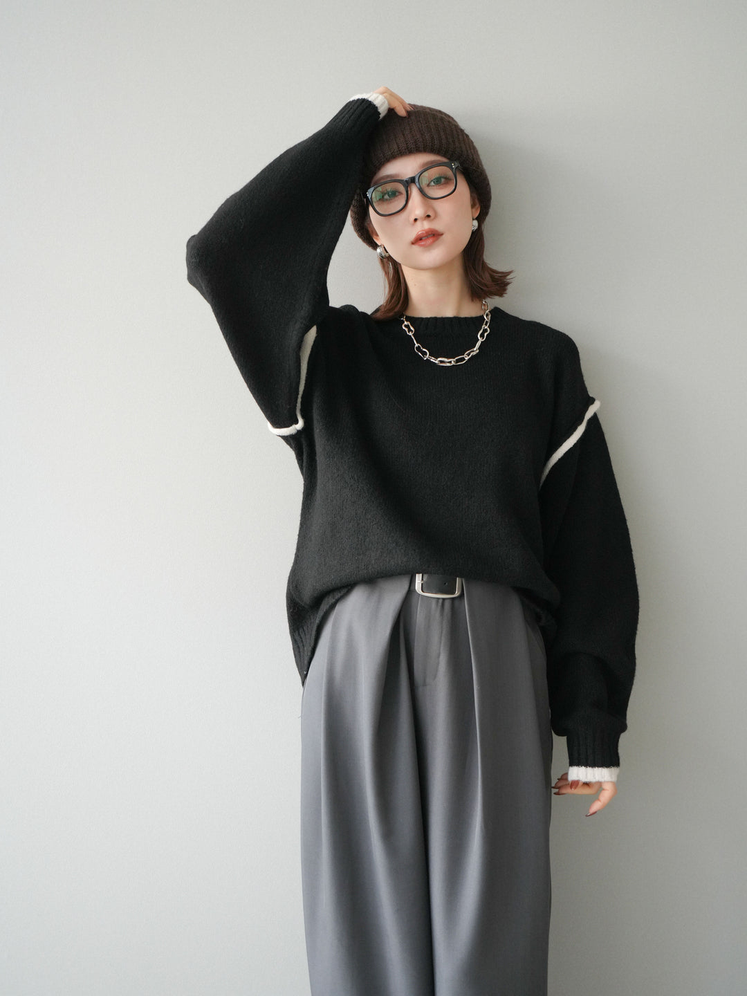 [予約]バイカラーパイピングニットプルオーバー/black