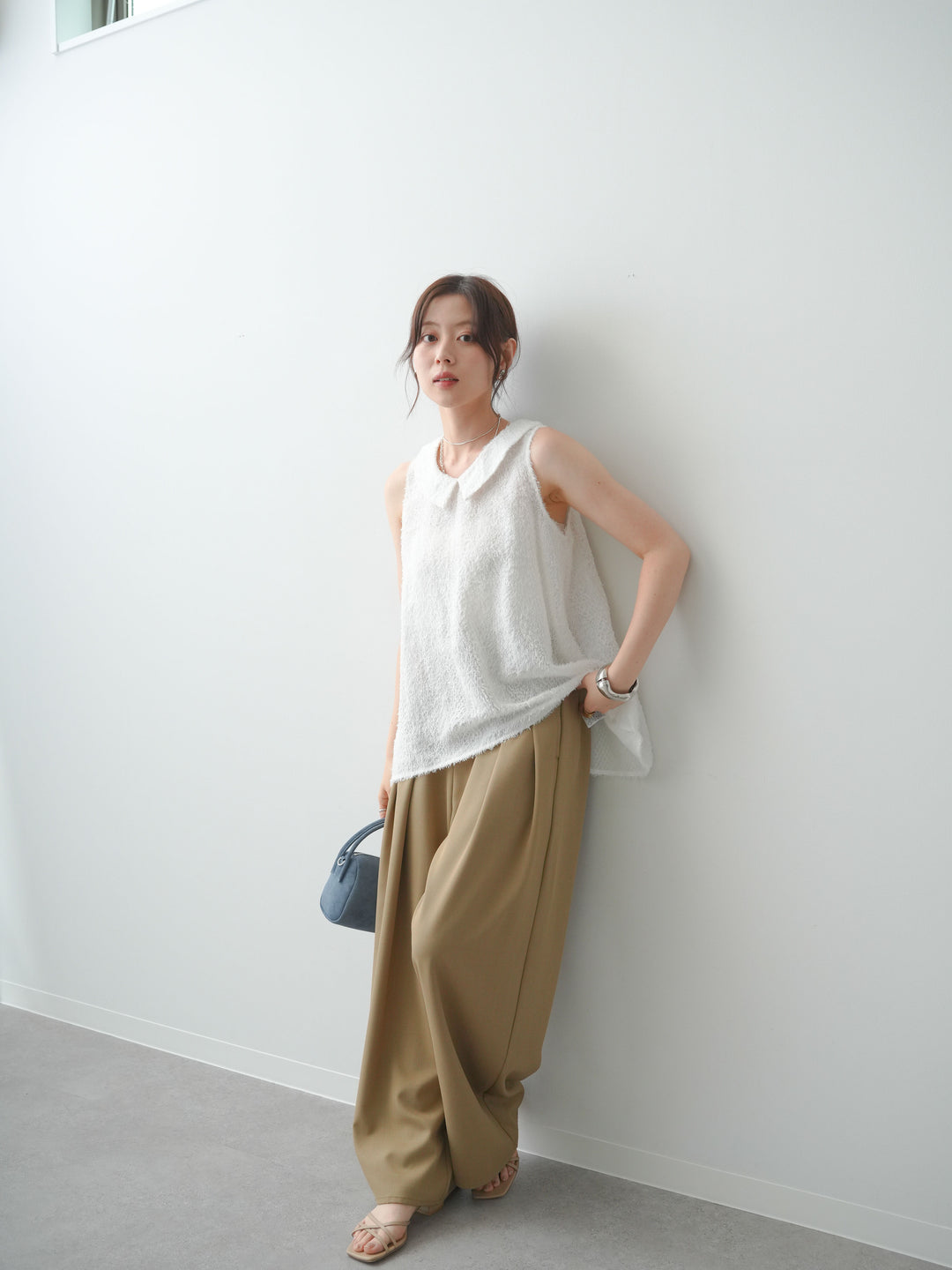 【套裝】羽毛觸感無袖喇叭上衣+縐綢闊腿褲（兩件套）