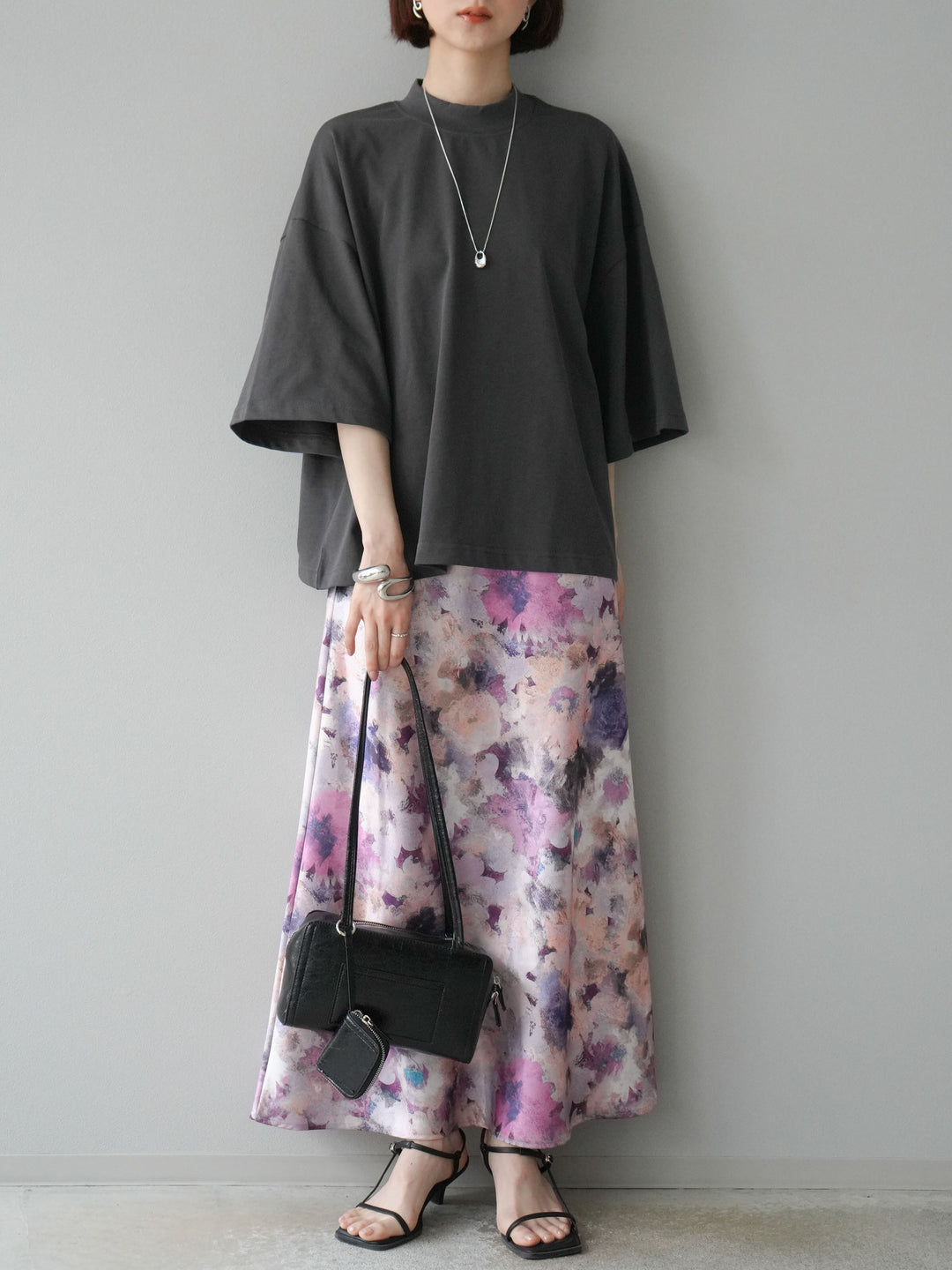 [予約]ニュアンスフラワーサテンスカート/パープル