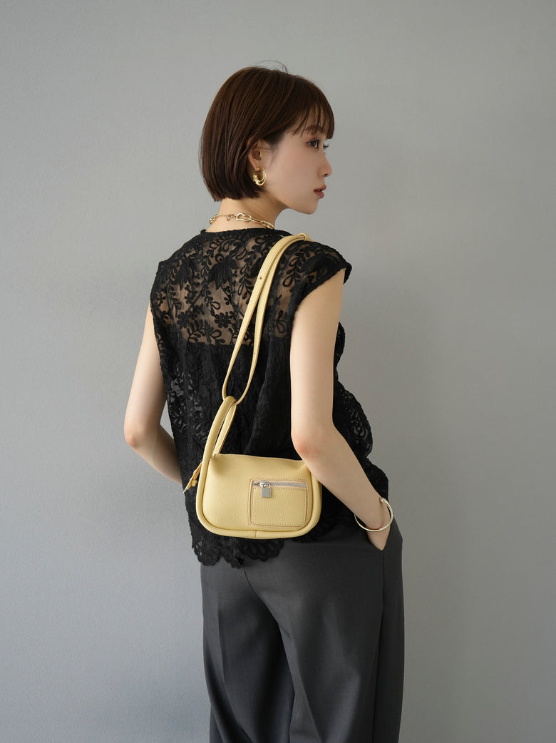 02_1b5db2ed-c4f5-49bb-8b61-  