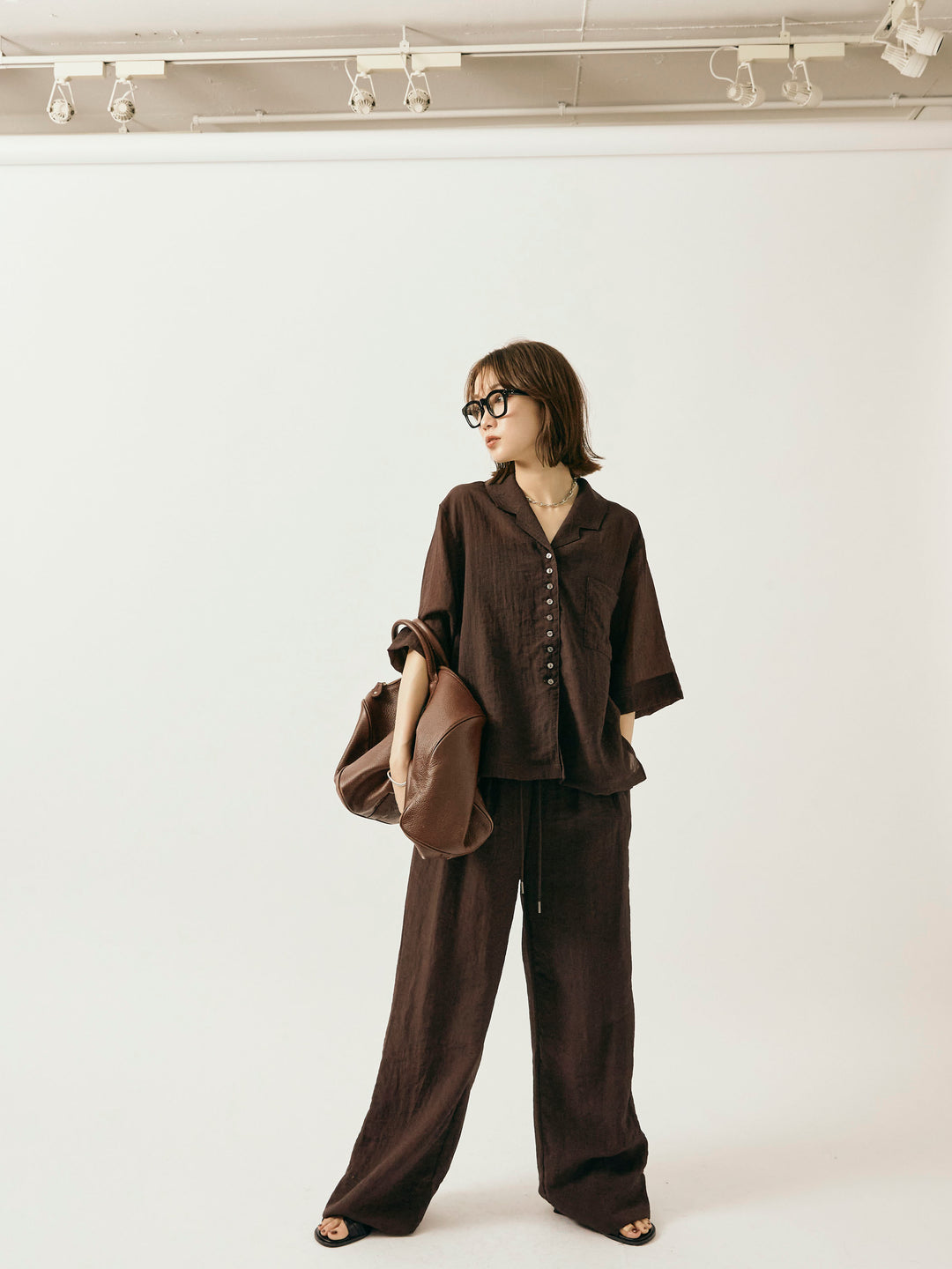 【Allure】[SET]シャイニースラブシアー開襟ハーフシャツ+シャイニースラブシアーワイドパンツ(2set)