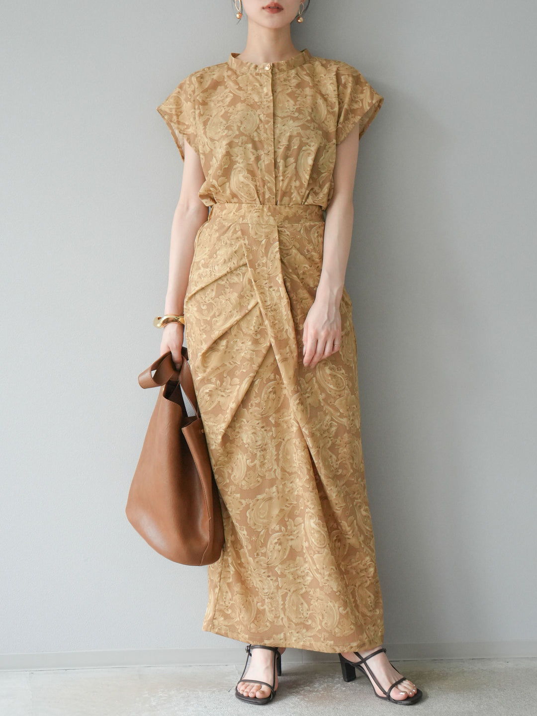 [SET]ペイズリープリントゴールドボタンブラウス+ペイズリープリントタックIラインスカート(2set)