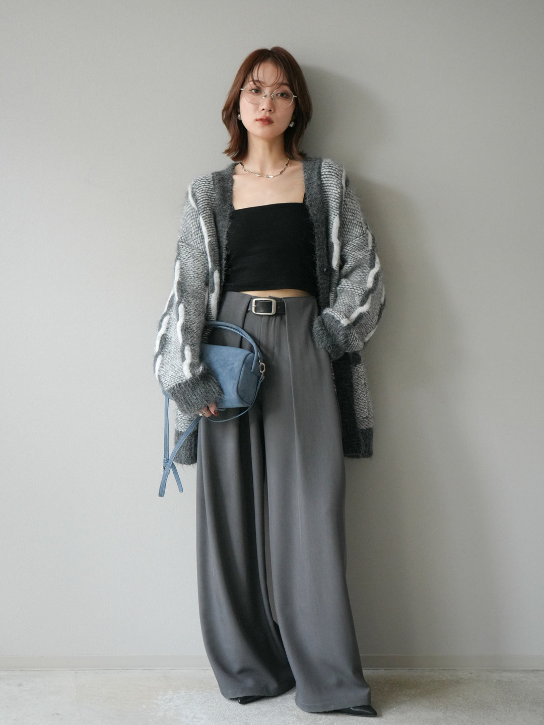[SET]バイカラー編み込みデザインニットカーディガン+ベルトループデザインワイドパンツ(2set)