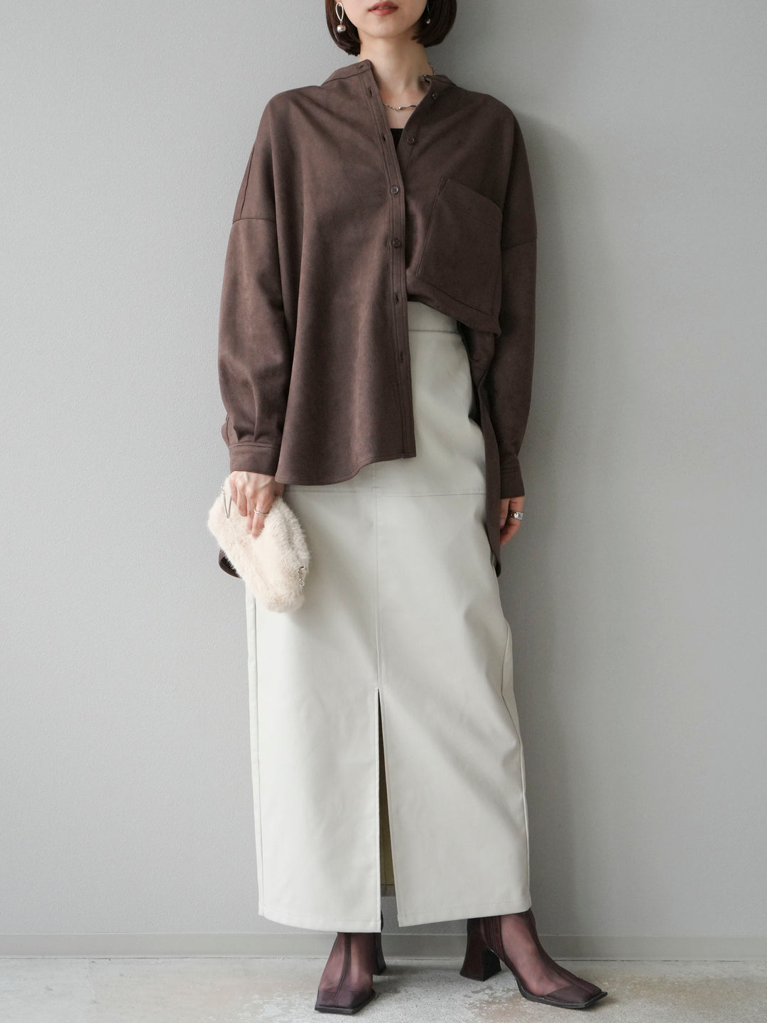 [予約]フェイクレザーフロントスリットスカート/エクリュ