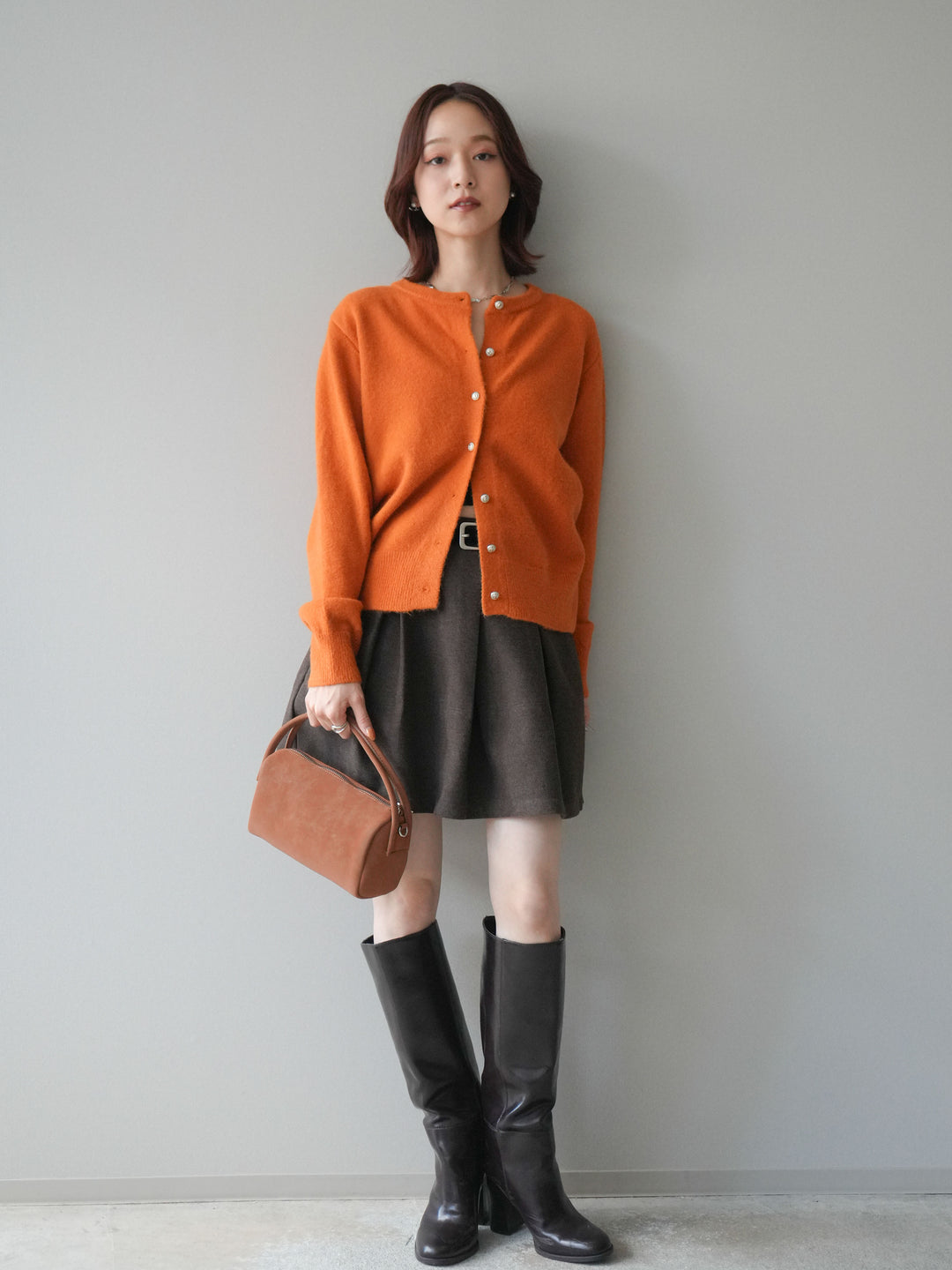 [SET]アンティークボタンニットカーディガン+ベルト付きタックミニスカート(2set)