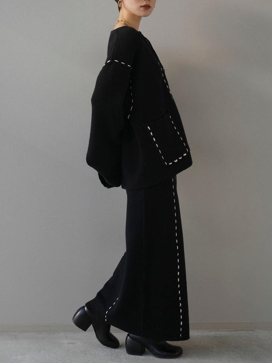 [予約]ステッチ刺繍ニットスカート/ブラック