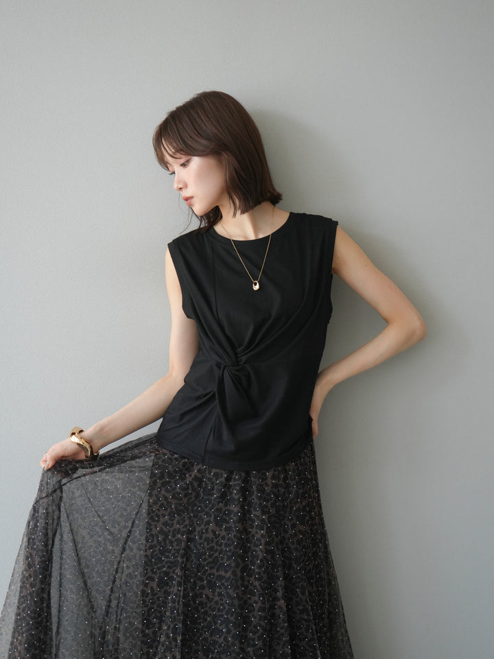 [予約]フロントツイストノースリーカットソー/ブラック