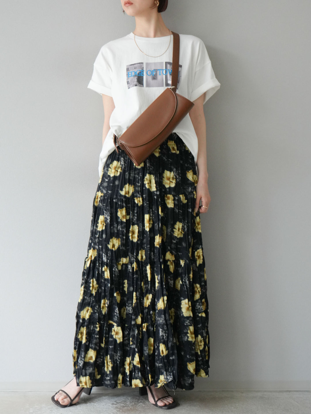 [SET]ネオンロゴコラージュフォトプリントオーバーTシャツ+フラワーワッシャーロングスカート(2set)