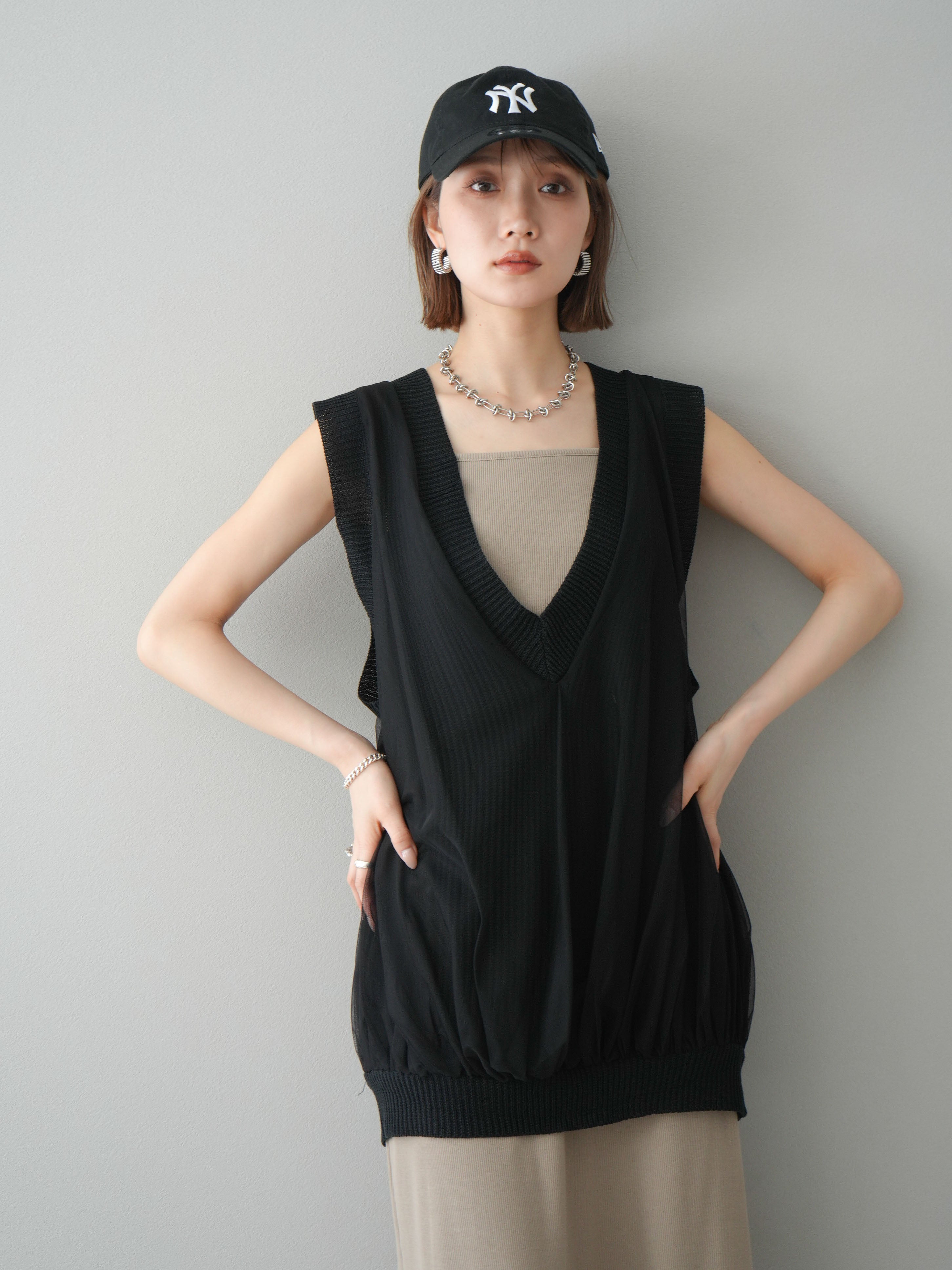 予約]Vネックチュールドッキングベスト/ブラック – Lumier
