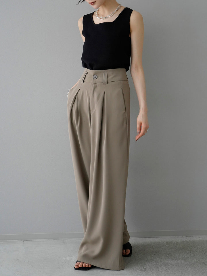 [Pre-order] Wide flare tuck pants/beige