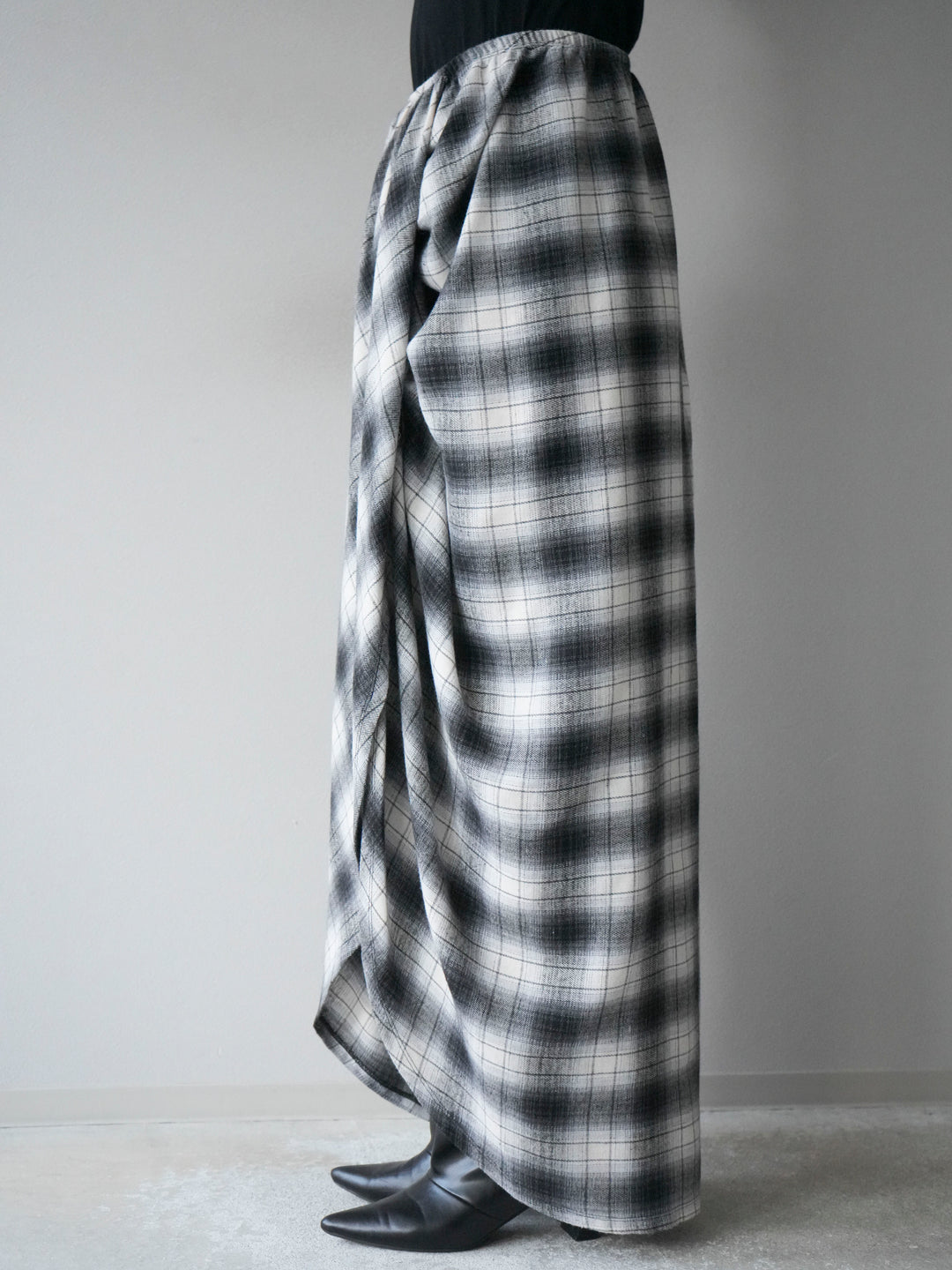 [予約]タックデザインチェックスカート/ホワイト×ブラック