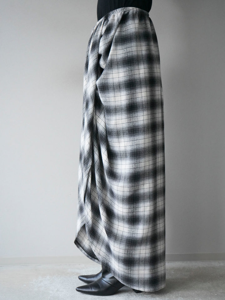 [予約]タックデザインチェックスカート/ホワイト×ブラック