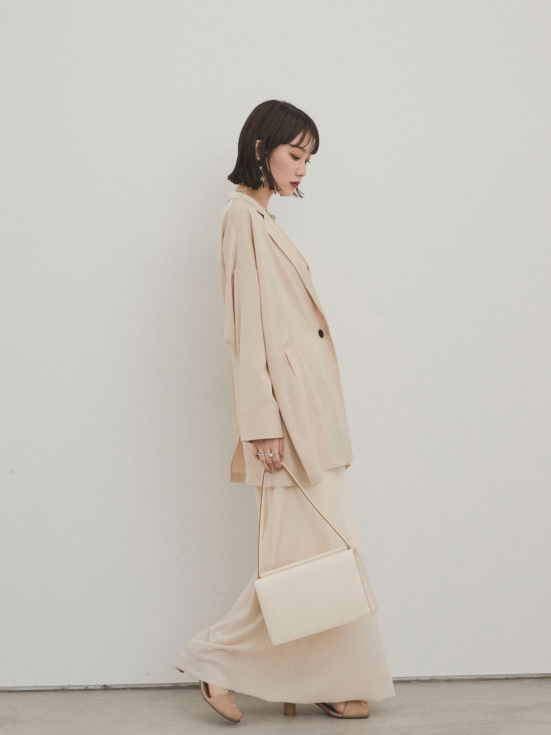 [SET] 霧面緞面外套 + 天鵝絨半身裙 (2set)