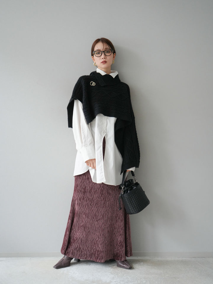 [予約]ケーブル編みニットケープ/ブラック