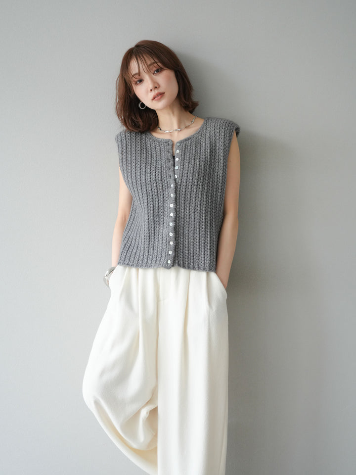 [予約]ランダムボタンニットベスト/チャコール