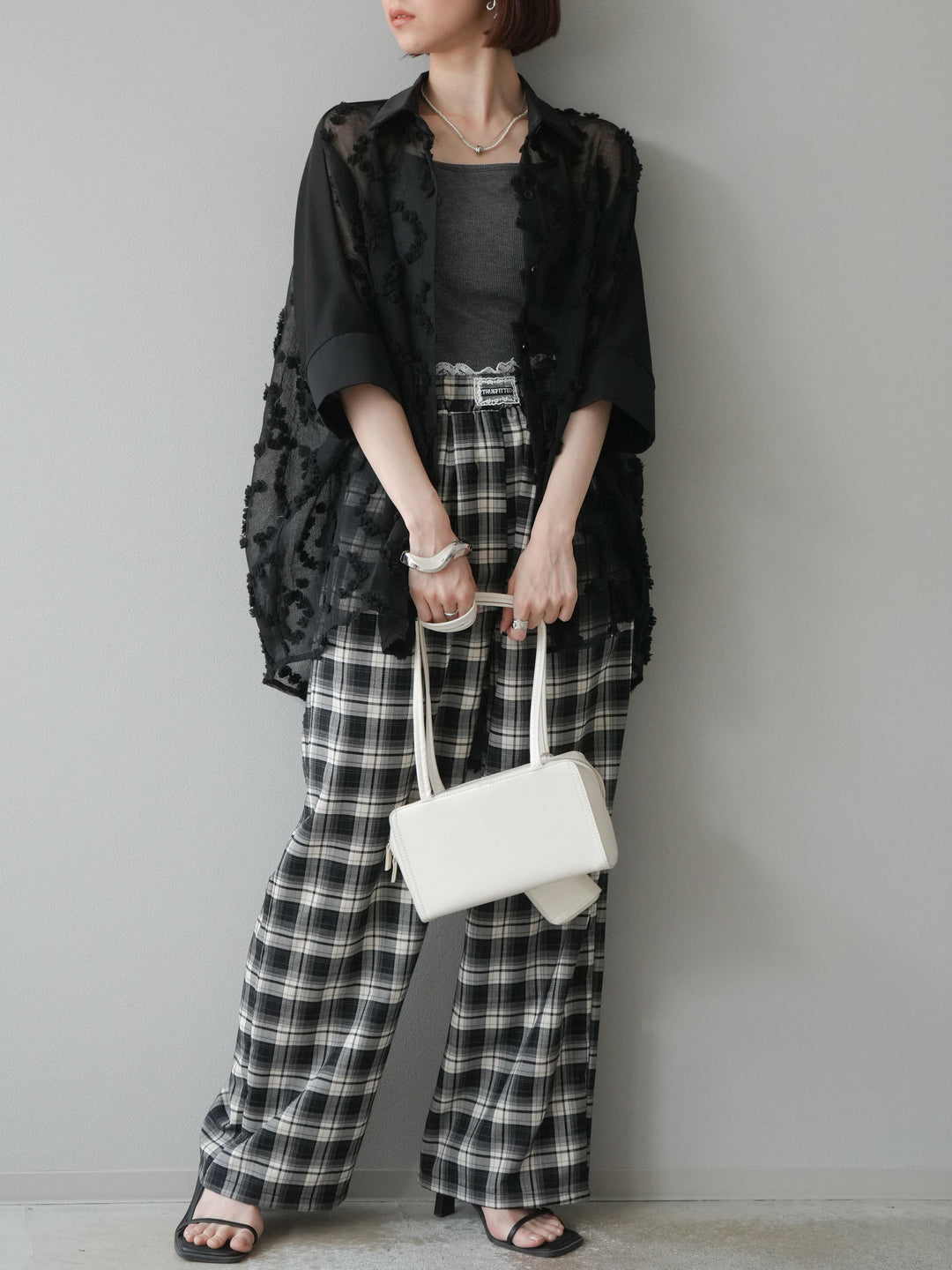 【預購】蕾絲層疊格紋寬褲/黑