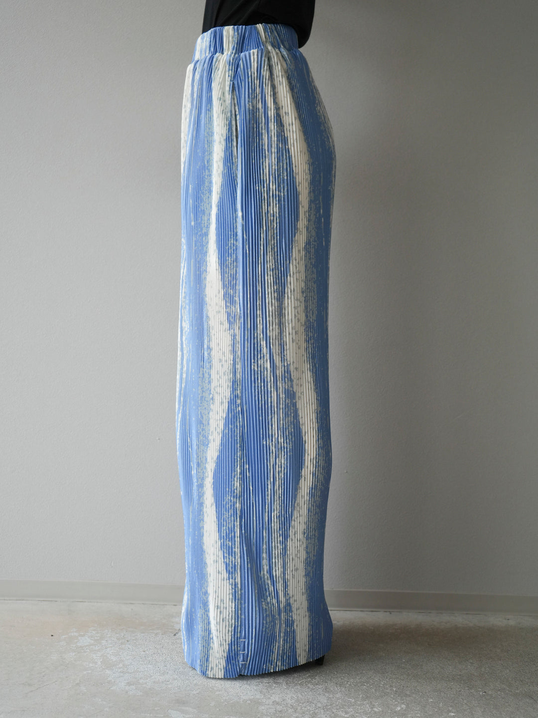 [予約]ニュアンスプリーツワイドパンツ/ライトブルー