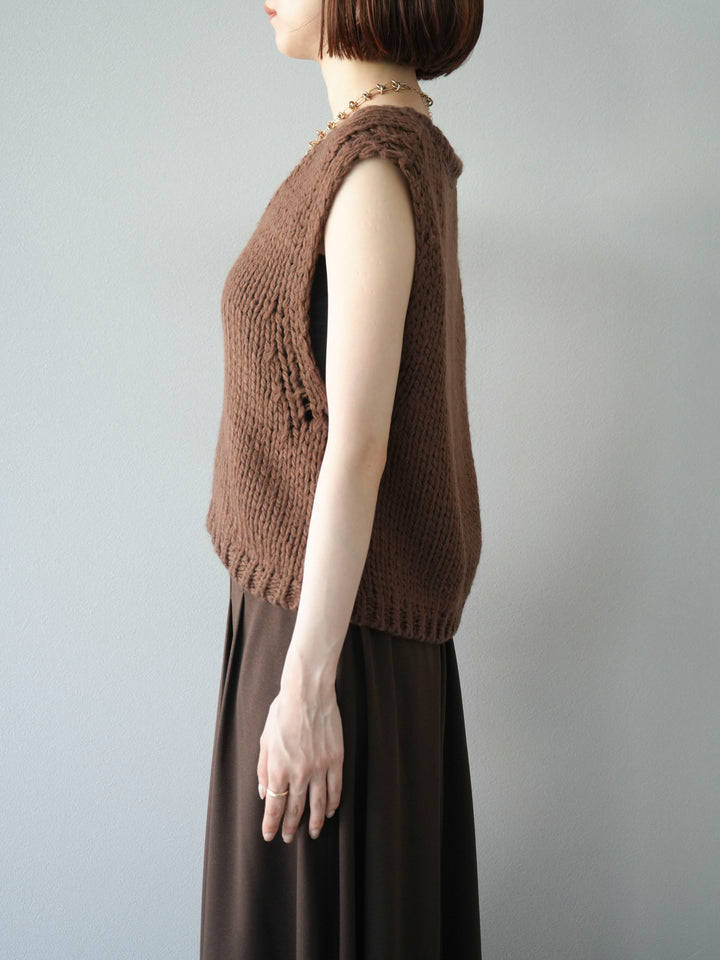 [予約]ロービングVネックショートニットベスト/ブラウン