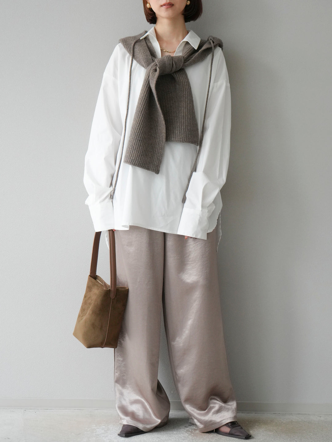 [予約]サテンラインワイドパンツ/グレージュ