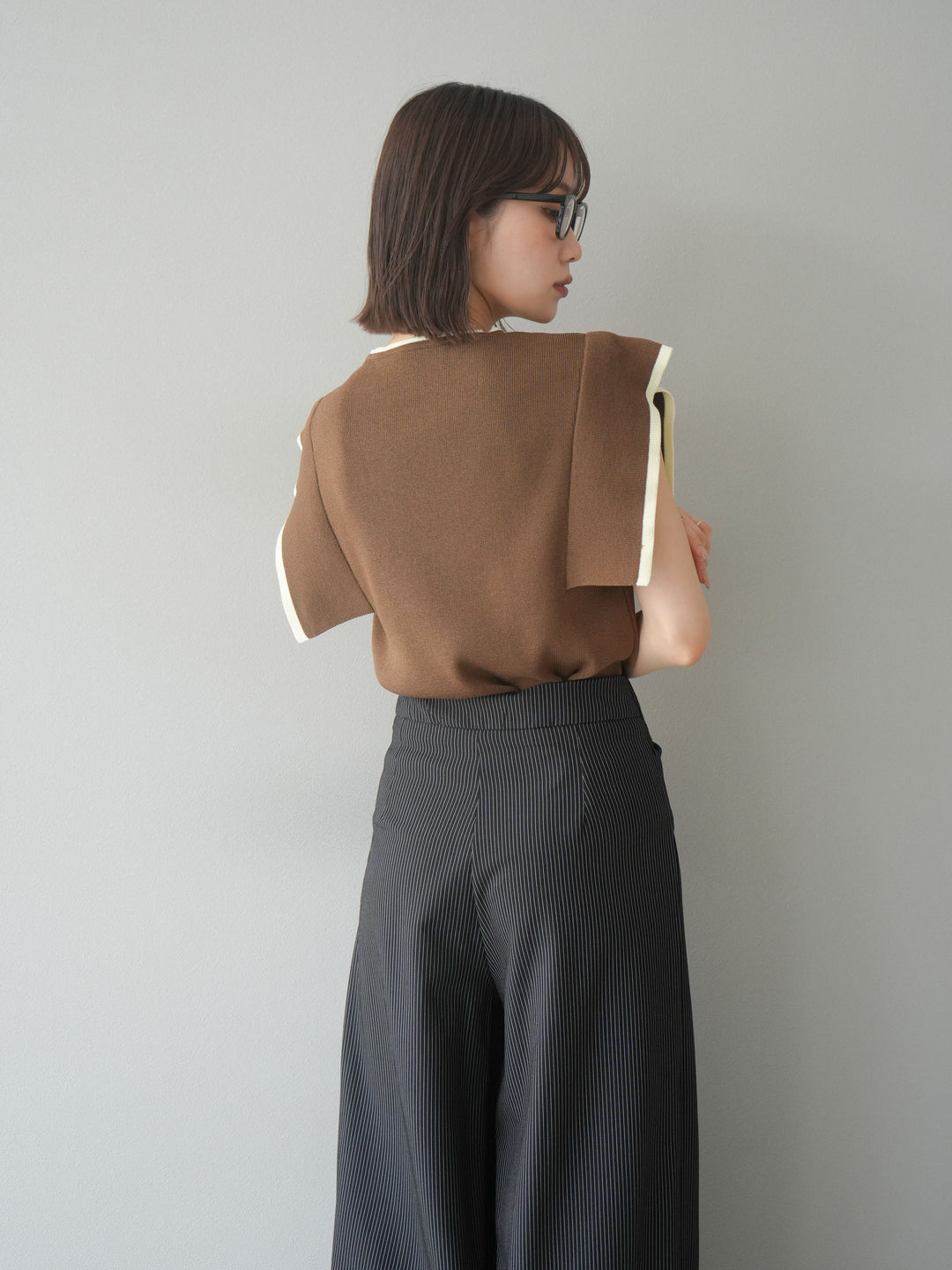 [予約]リネンタッチスクエアスリーブ配色ニットプルオーバー/モカ