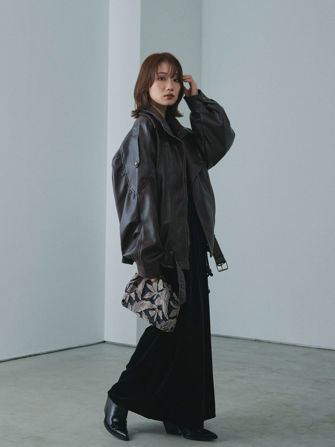 【Allure】[SET]スタンドカラーレザーブルゾン+ワンショルケーブル編みニット+ベロアナロースカート(3set)